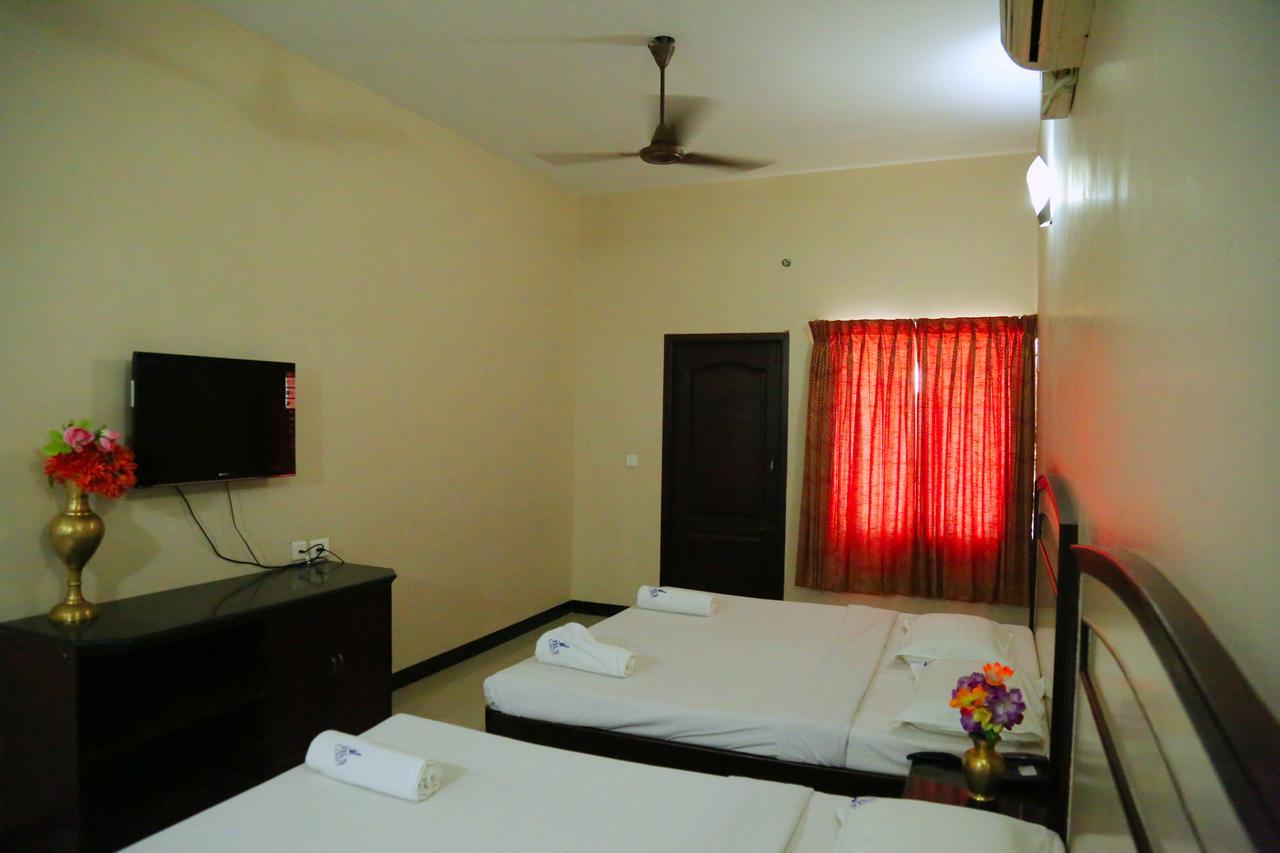 Hotel Vels Court Palni Exterior foto