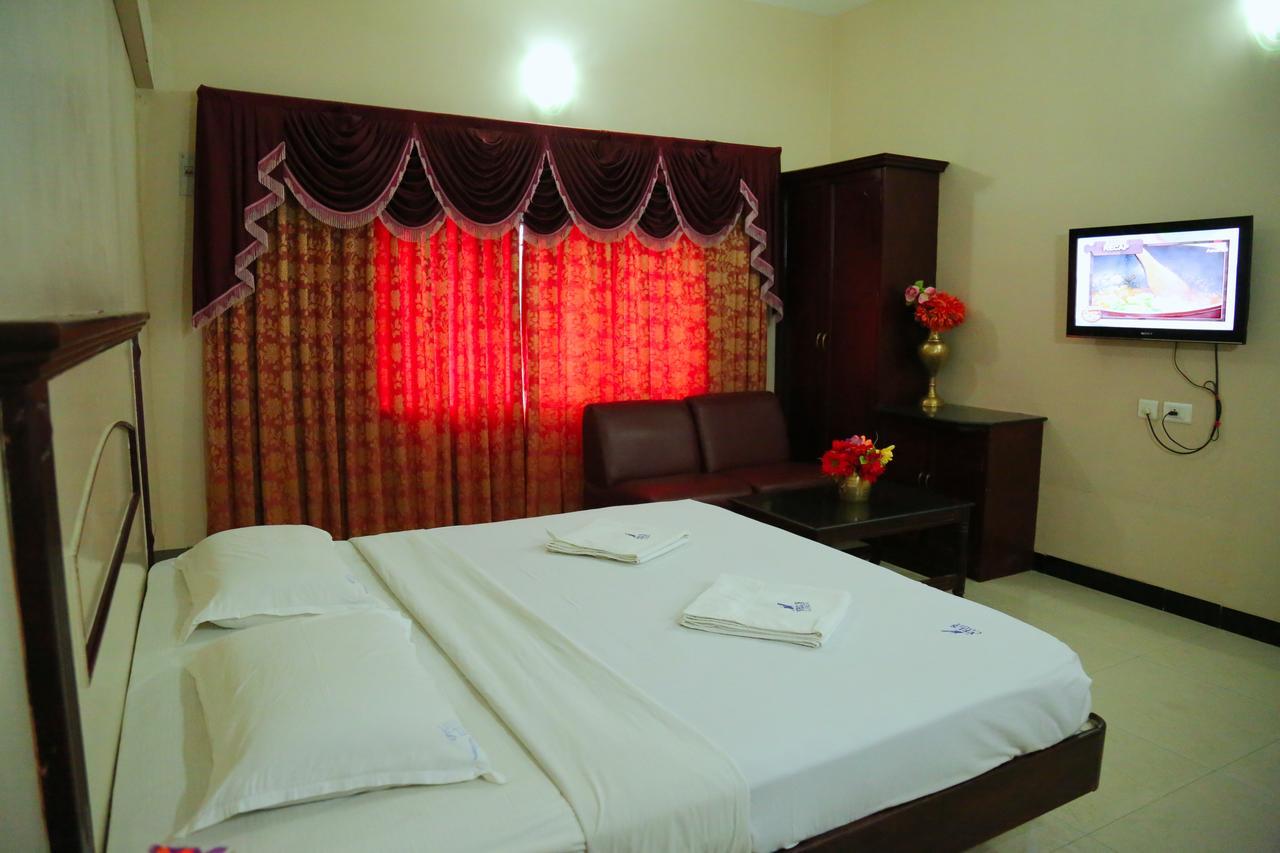 Hotel Vels Court Palni Exterior foto